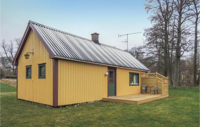2 Bedroom Nice Home In Urshult