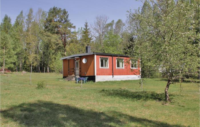 Awesome Home In Backaryd With Kitchen