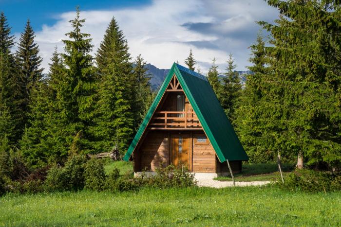 Mountain Houses Emilija