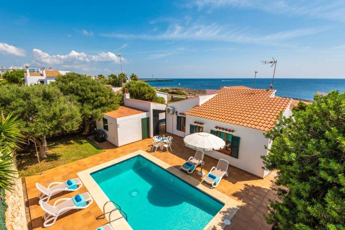 Villa Petunia by Villa Plus