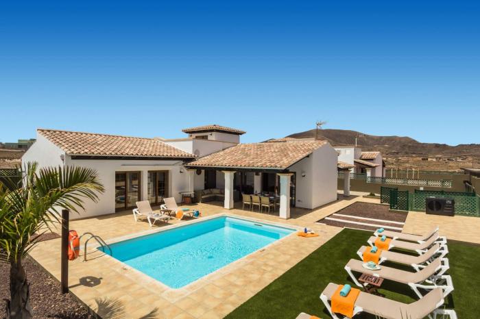 Villa Sherry II by Villa Plus