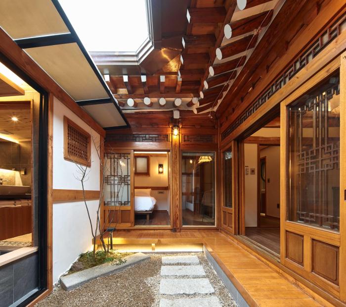 Luxury Hanok Heritage Courtyard