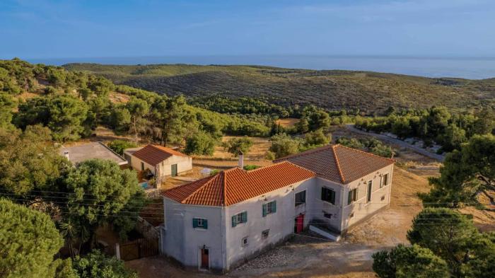 Villa MarFo Natural Park by "elite"