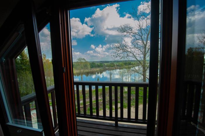 Kraina Bugu - anielski dom z bezposrednim zejsciem do rzeki