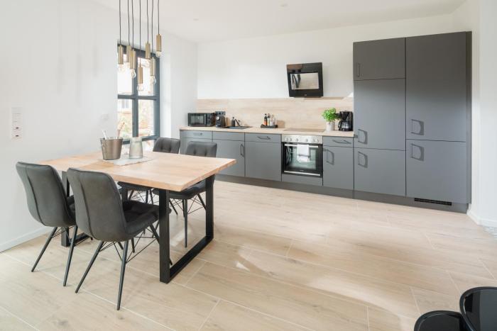 Küsten Suite Süd - seitliche Wasserlage, Terrasse, 70qm