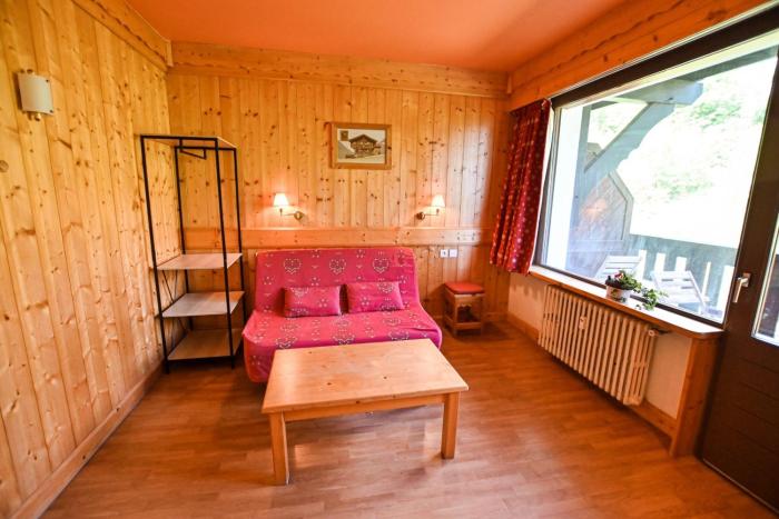 Bright Studio With Balcony