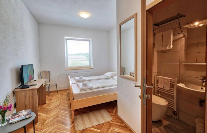 Prenočišča Miklavčič