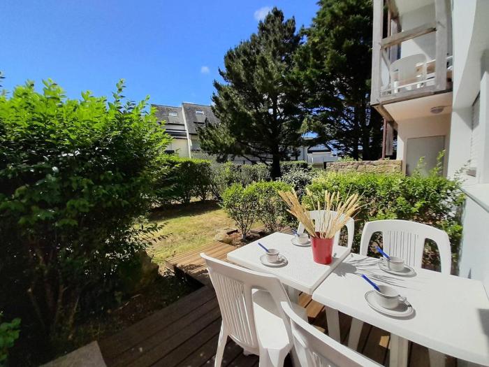 Carnac: Studio Cabine 28m², Piscine, Animaux Acceptés - FR-1-477-186