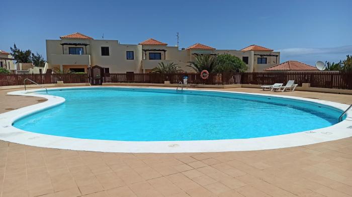 Lomas del Castillo, la casa de la isla