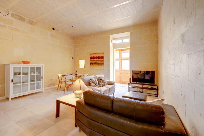 Stylish 2BR Apt in Valletta by Buena Vista