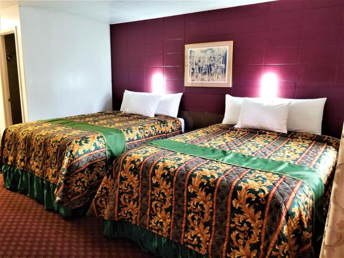 Town House Motor Inn