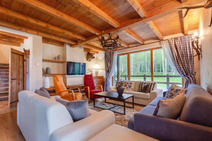 Friends & Family Getaway to Forest House by Reside Baltic