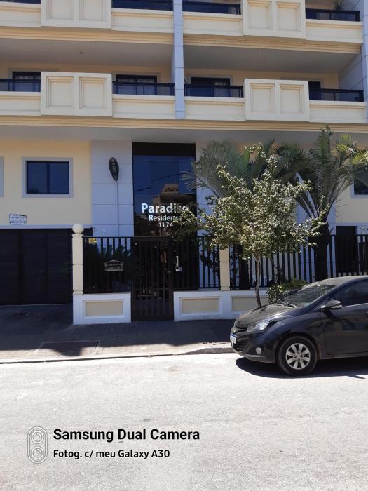 Apartamento Encantador com Estacionamento