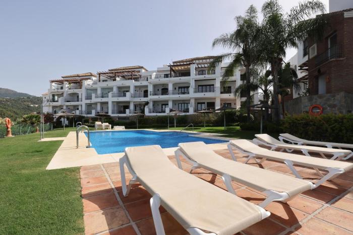 2 bed-rooms with a view