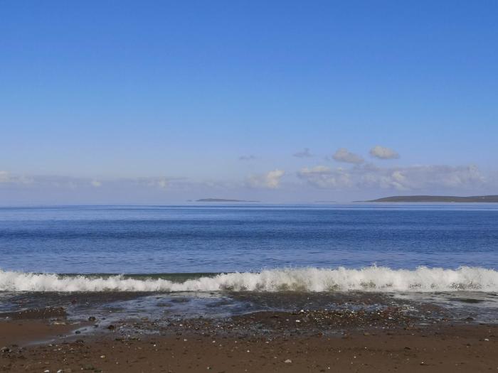 Nature Retreat - Sleeps 4 & Wild Ponies