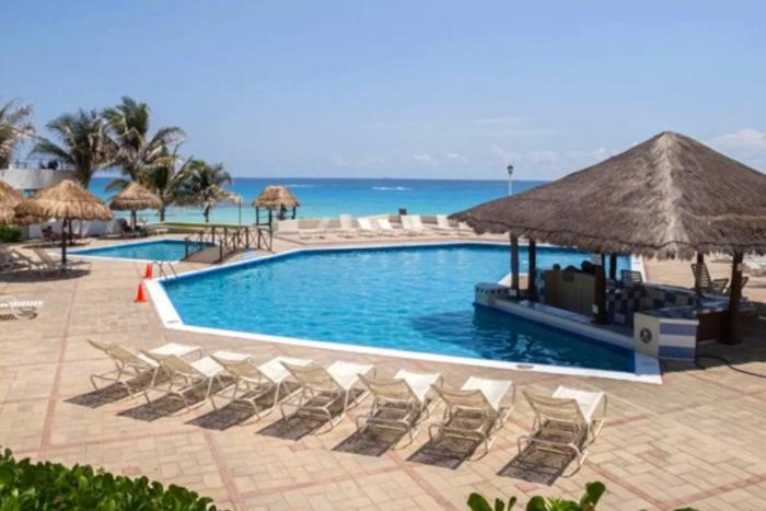 Apartamento Vacacional Frente al Mar con Piscina en Cancún