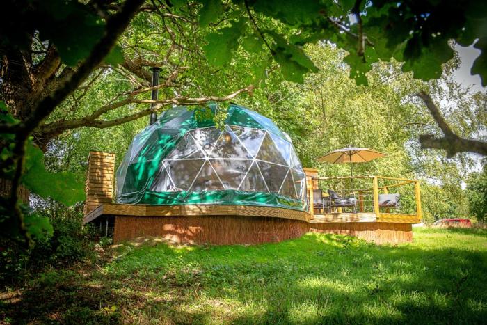 Finest Retreats - Chartwell Luxury Dome