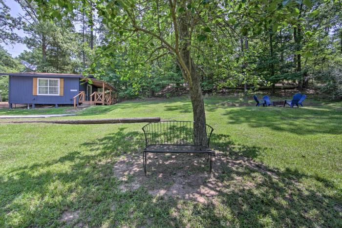 Cozy Avinger Cabin w Fire Pit & Deck