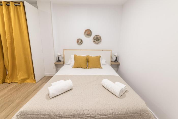 Moonkey - Apto. Albéniz, con acogedor patio