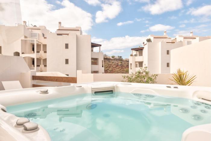 Teguise 3 3 PENTHOUSE POOL VIEW JACUZZI 2B