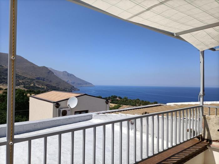 La casetta a Scopello