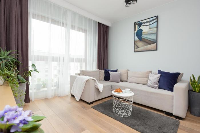 Mokotów Bluszcz Apartment by Renters