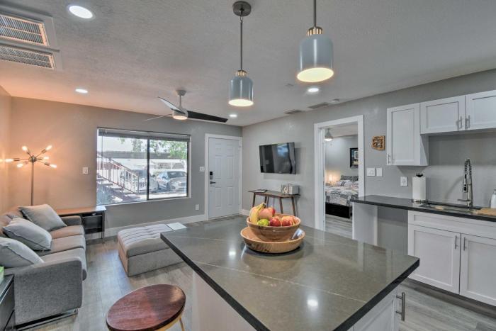 Pool! Couples Haven 1 Mi to Dtwn Apache Junction