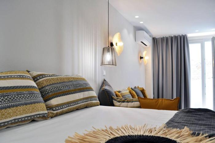 Casa Valeri II - Stylish Cycladic Studio in Naxos Town