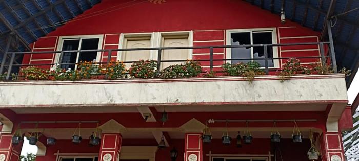 VAISHNAVI VILLA-Family Homestay-2km from bus stand-WiFi