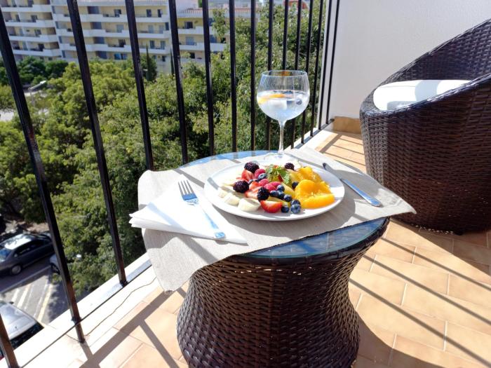 White Pearl Apartment by Seewest