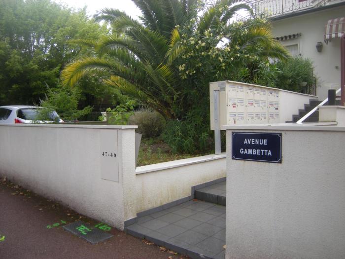 AV GAMBETTA