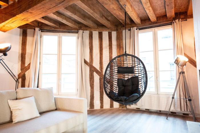 Duplex colombage centre historique dOrléans