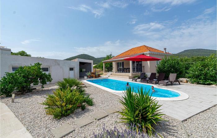 Nice Home In Vela Luka With Kitchen