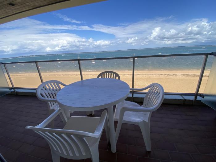 Charmant T1 rénové, accès plage, parking - FR-1-374-190