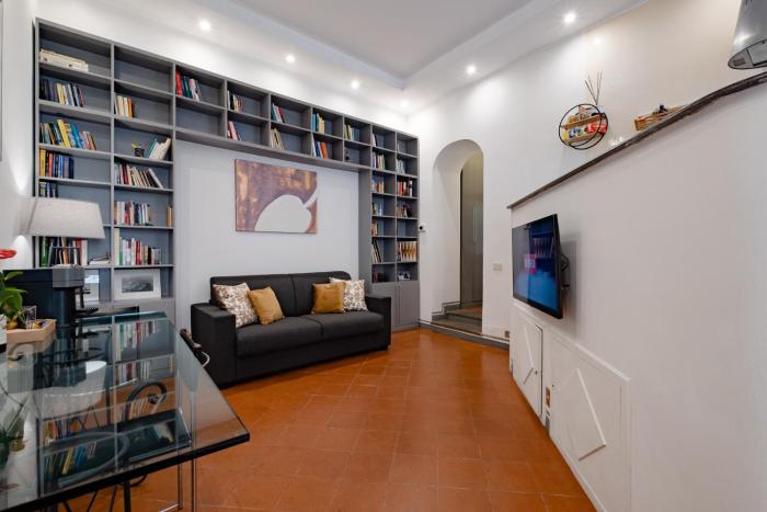 Roman Forum Apartment - The Heart of Rome