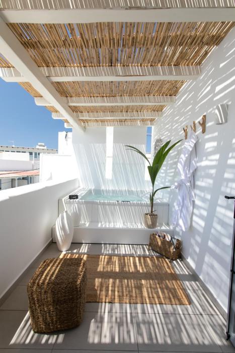Kamvas Deluxe Apartments