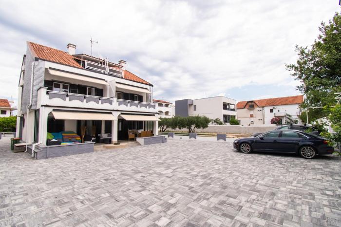 Apartments Krunoslava