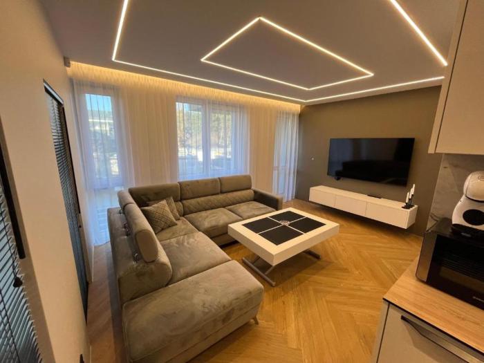 Elenos modernūs apartamentai Šventojoje (100 m iki jūros)