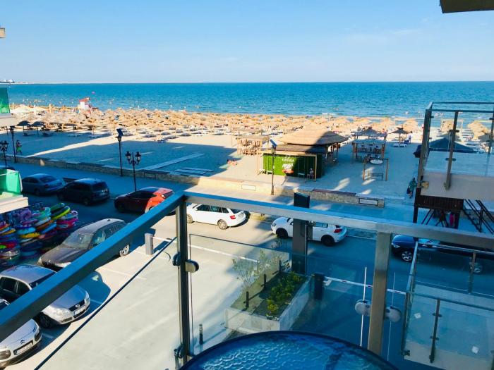 Anias Front View of the Black Sea 13