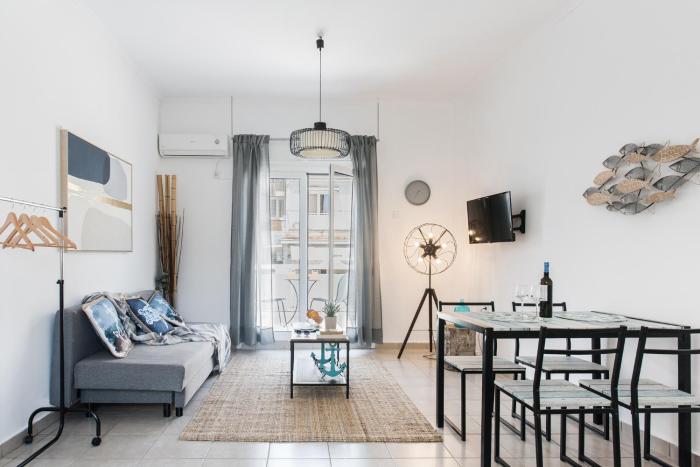 Aegean style, city center studio next to Acropolis