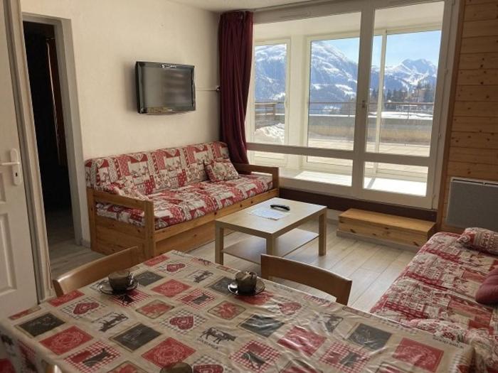 Charmant 2 pièces cabine avec véranda, terrasse exposée sud, proche des pistes et commerces, WiFi inclus - FR-1-262-76