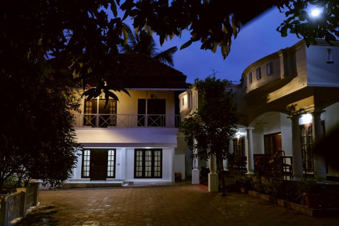 Vaiga Homes - Vembanadu Lakeview Retreat