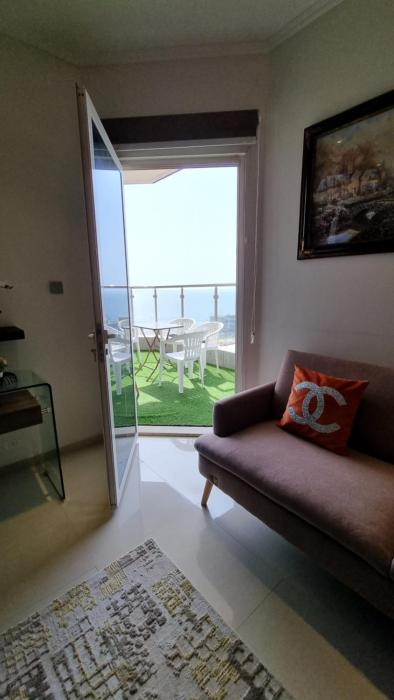 شقة مطلة على البحر والفورمولا ببرج المسارات