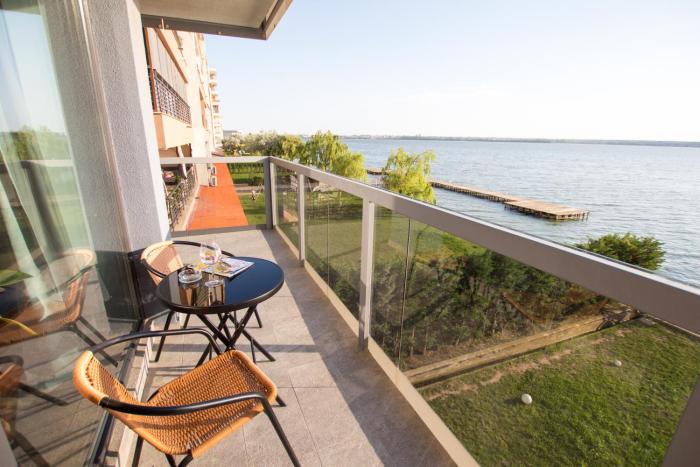 Blue Apartment by the Lake