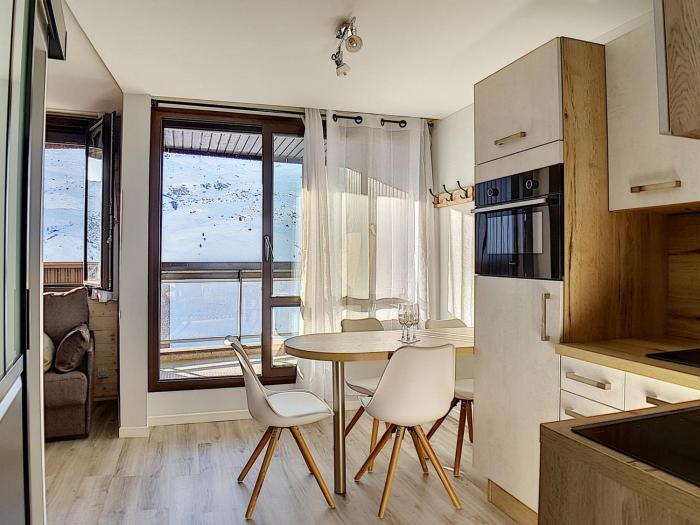 Appartement rénové avec coin montagne, accès pistes, balcon, WIFI - FR-1-344-976