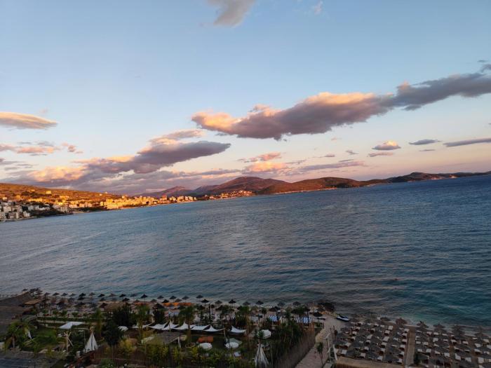 Aria Seaview Apartments