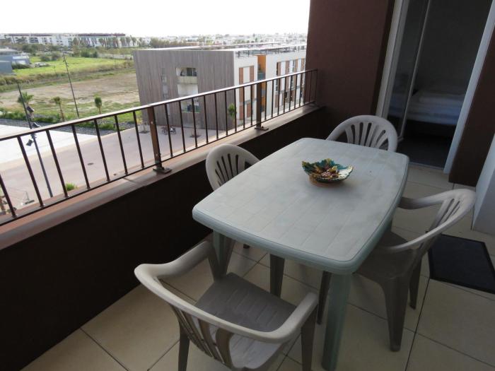 T2 confort 43m² avec terrasse et parking à Sète - FR-1-472-148