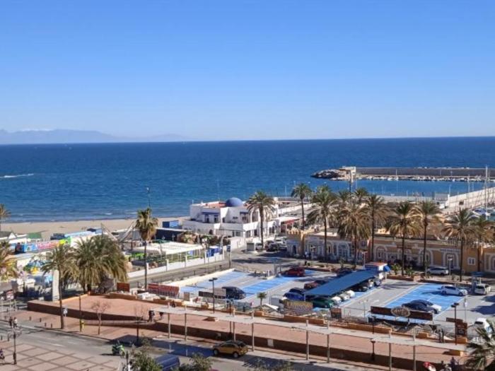 Estudio 1ª linea vista mar planta 7 PYR Fuengirola