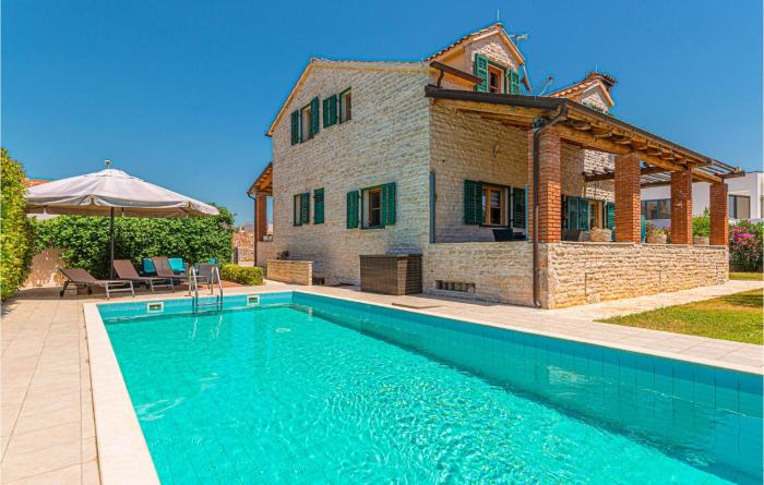 Stunning Home In Vodice With Sauna, 3 Bedrooms And Wifi