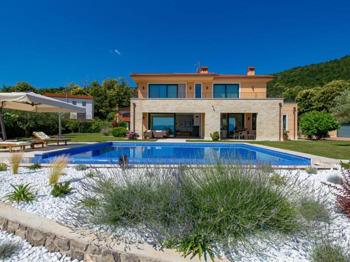 Holiday Home Villa Alpeza by Interhome